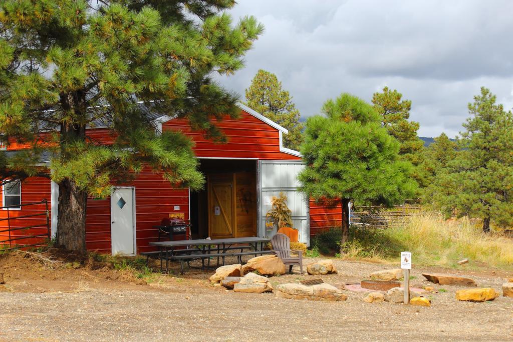مونتيسلو Silver Cabin In The Western Barn المظهر الخارجي الصورة